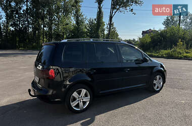 Минивэн Volkswagen Touran 2011 в 