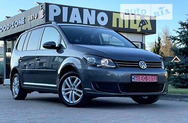 Мінівен Volkswagen Touran 2011 в Кам'янському