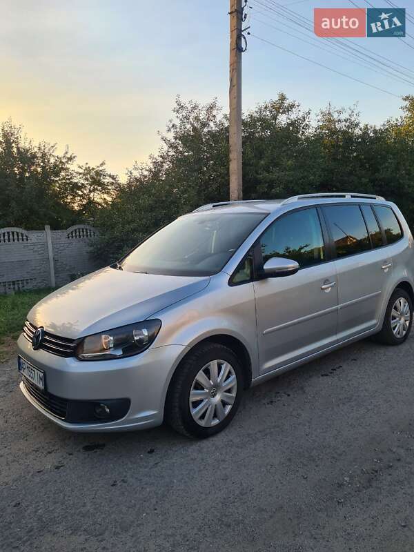 Минивэн Volkswagen Touran 2012 в Запорожье