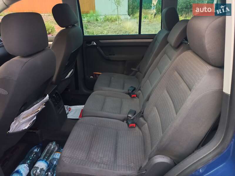 Минивэн Volkswagen Touran 2005 в Николаеве фото 8 Минивэн Volkswagen Touran 2005 в Николаеве