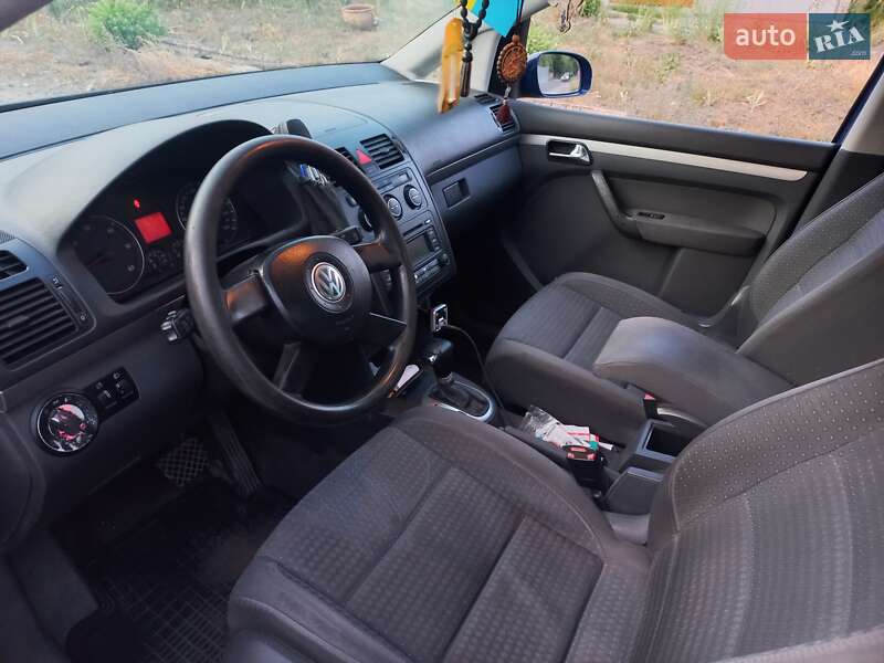 Минивэн Volkswagen Touran 2005 в Николаеве фото 9 Минивэн Volkswagen Touran 2005 в Николаеве