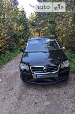 Минивэн Volkswagen Touran 2007 в Ивано-Франковске