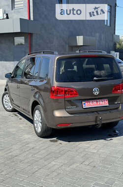 Минивэн Volkswagen Touran 2012 в Ровно