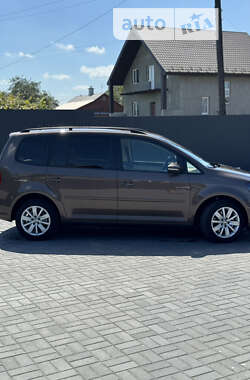 Минивэн Volkswagen Touran 2012 в Ровно