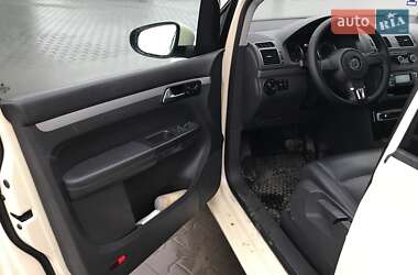 Минивэн Volkswagen Touran 2013 в 