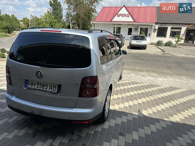 Минивэн Volkswagen Touran 2008 в Одессе