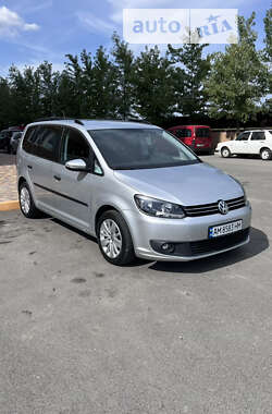 Volkswagen Touran 2015