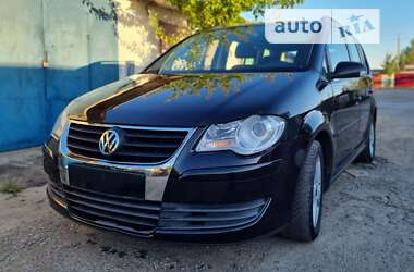 Минивэн Volkswagen Touran 2007 в Нетешине