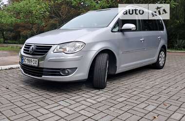 Мінівен Volkswagen Touran 2008 в Дрогобичі