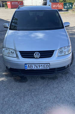 Минивэн Volkswagen Touran 2006 в Тростянце