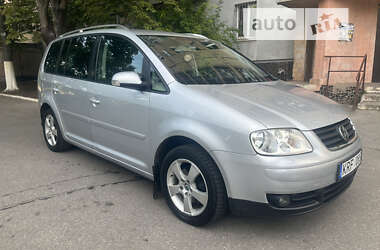 Минивэн Volkswagen Touran 2005 в Кривом Роге