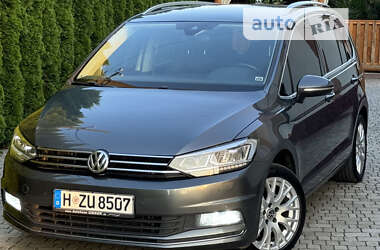 Микровэн Volkswagen Touran 2016 в Львове