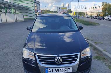 Мінівен Volkswagen Touran 2007 в Броварах