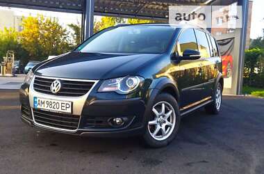 Мінівен Volkswagen Touran 2010 в Коростені