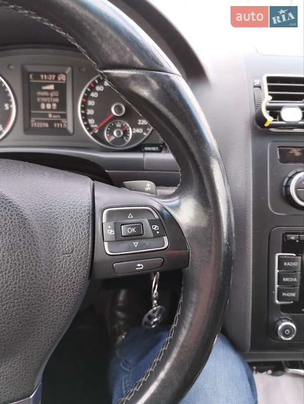 Минивэн Volkswagen Touran 2013 в Киеве