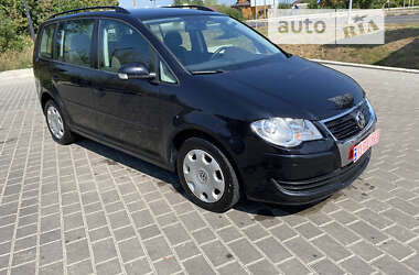 Мінівен Volkswagen Touran 2008 в Луцьку