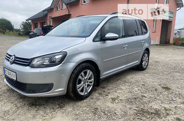 Мінівен Volkswagen Touran 2011 в Комарному