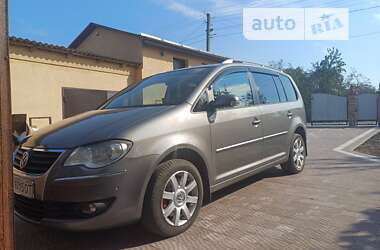 Мінівен Volkswagen Touran 2008 в Новояворівську