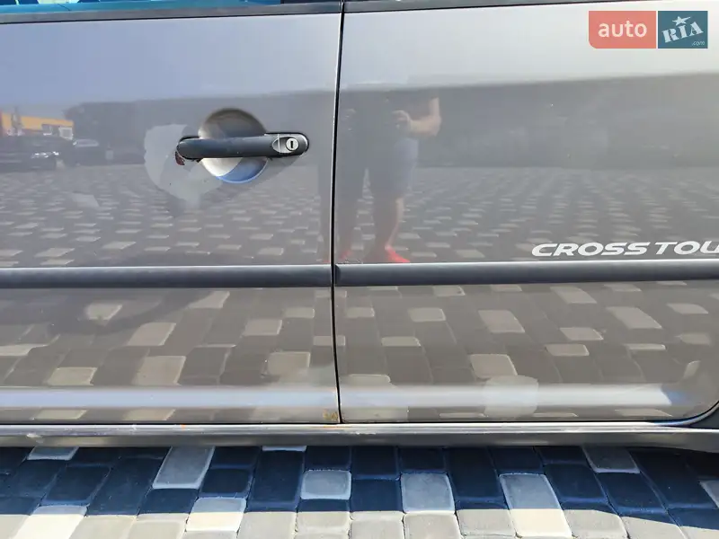 Volkswagen Touran 2009