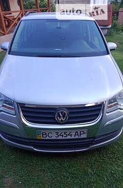 Минивэн Volkswagen Touran 2006 в Львове