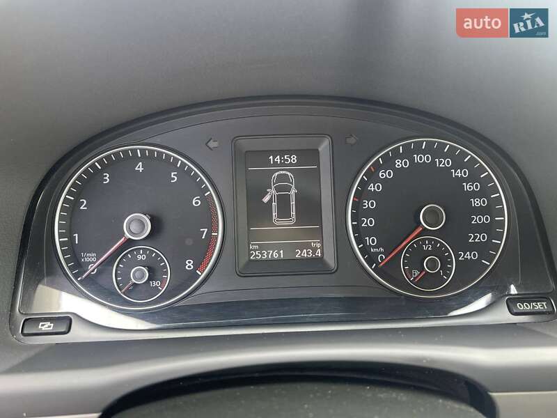 Мінівен Volkswagen Touran 2010 в Чернігові