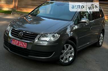 Минивэн Volkswagen Touran 2009 в Чернигове