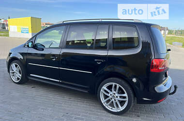 Мінівен Volkswagen Touran 2011 в Рівному