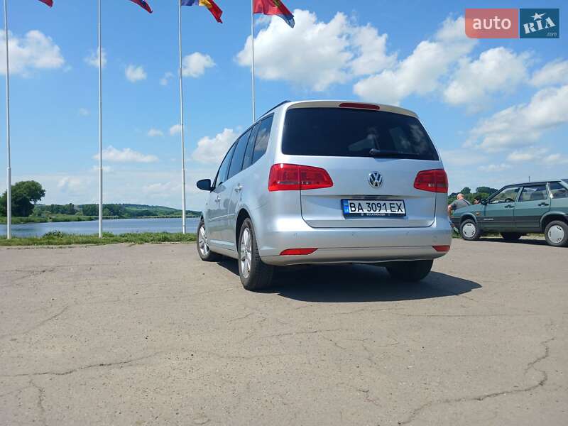 Минивэн Volkswagen Touran 2012 в Кодыме