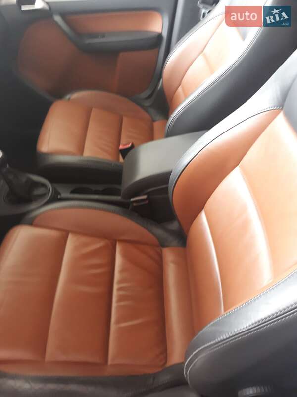 Мінівен Volkswagen Touran 2007 в Житомирі фото 29 Мінівен Volkswagen Touran 2007 в Житомирі