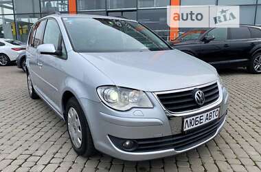 Минивэн Volkswagen Touran 2007 в Львове