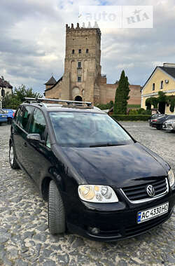 Минивэн Volkswagen Touran 2004 в Луцке