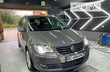 Минивэн Volkswagen Touran 2008 в Стрые