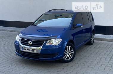 Мінівен Volkswagen Touran 2008 в Хмельницькому