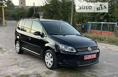 Volkswagen Touran 2011