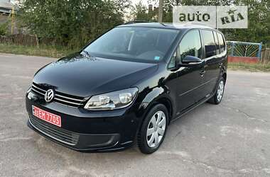 Минивэн Volkswagen Touran 2011 в Коростене