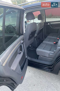 Минивэн Volkswagen Touran 2009 в 