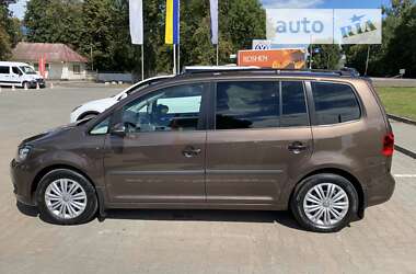 Мінівен Volkswagen Touran 2015 в Житомирі