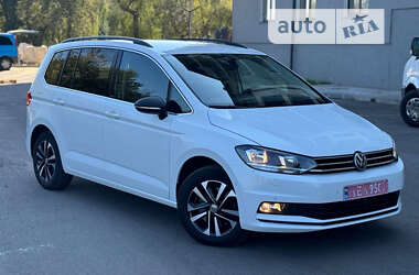 Микровэн Volkswagen Touran 2019 в Сарнах