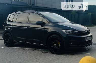 Микровэн Volkswagen Touran 2017 в Каменец-Подольском