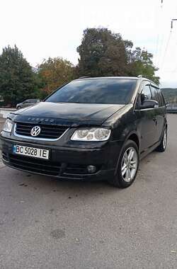 Минивэн Volkswagen Touran 2005 в Львове