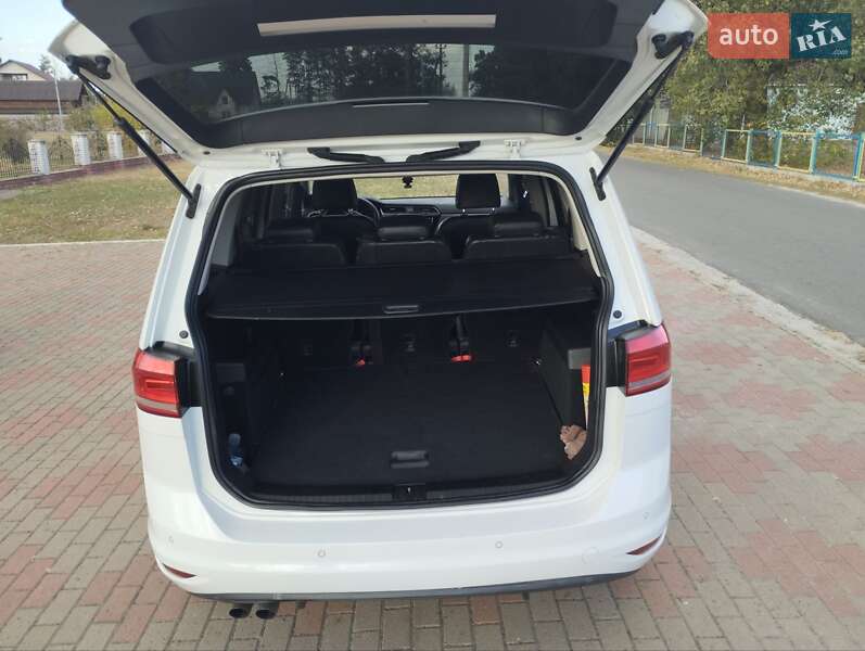 Микровэн Volkswagen Touran 2019 в Бородянке