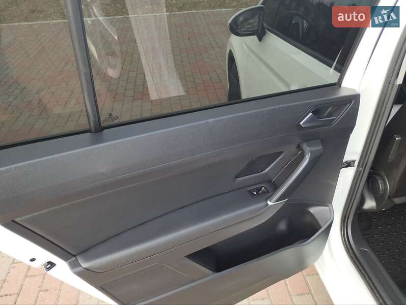 Микровэн Volkswagen Touran 2019 в Бородянке