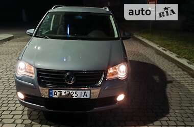 Мінівен Volkswagen Touran 2010 в Вінниці