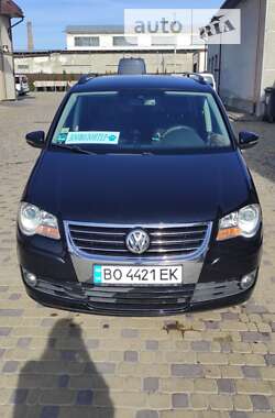 Минивэн Volkswagen Touran 2010 в Тернополе