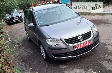 Минивэн Volkswagen Touran 2007 в Чернигове