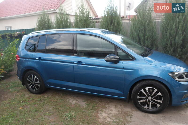 Мікровен Volkswagen Touran 2019 в Дніпрі