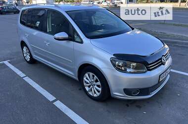 Минивэн Volkswagen Touran 2011 в Иванкове