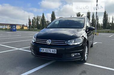 Мікровен Volkswagen Touran 2016 в Кам'янець-Подільському