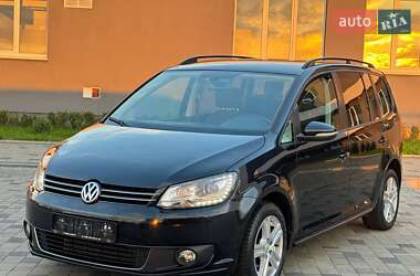 Минивэн Volkswagen Touran 2015 в Рожище