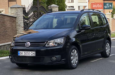 Мінівен Volkswagen Touran 2014 в Чернівцях